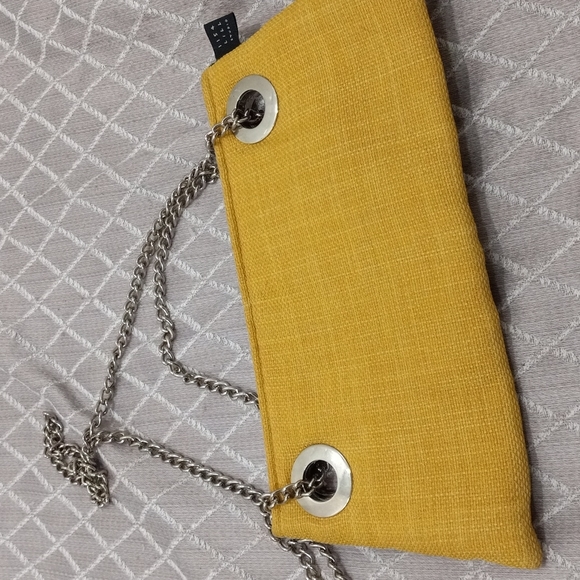 1154 LiLL Studio Crossover Purse - Picture 3 of 4